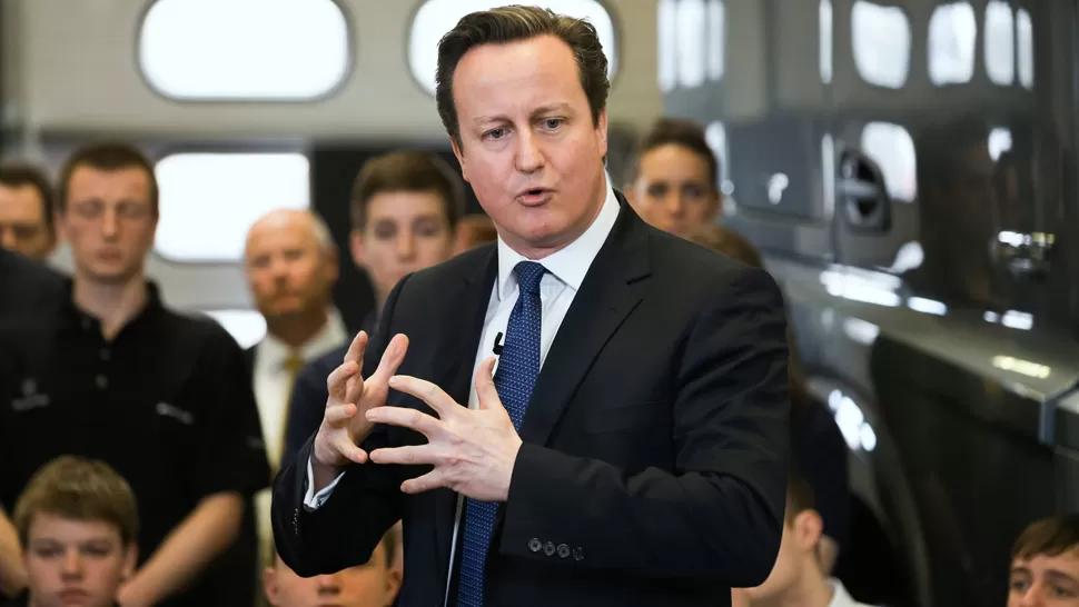 QUE EL MUNDO ESCUCHE. Cameron aseguró que Reino Unido defenderá siempre a los isleños. REUTERS