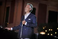 Andrea Bocelli enamora a Italia con su voz inigualable