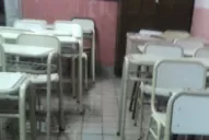 La lluvia inundó un aula de la escuela Rivadavia