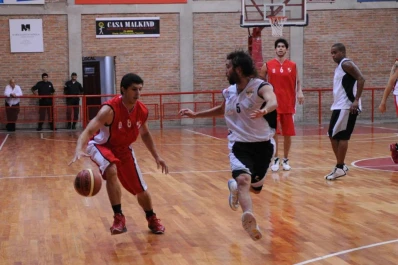 Independiente se despide en Santiago del Estero