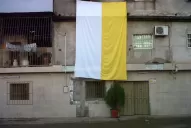 Bandera Papal gigante, en Honor a Francisco I