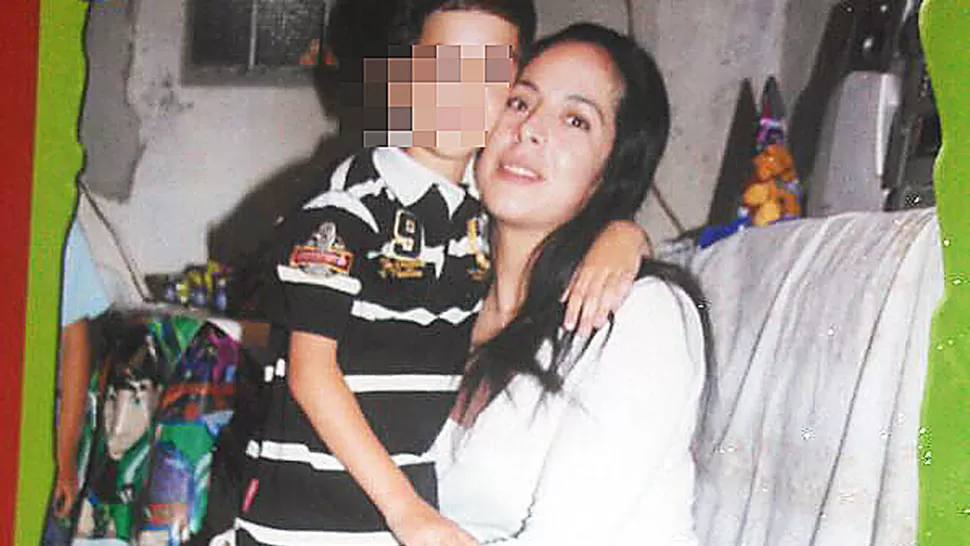 UNA JOVEN VÍCTIMA. Alejandra Acosta tenía de 30 años y dos hijos.  GENTILEZA ISAIAS CISNEROS 