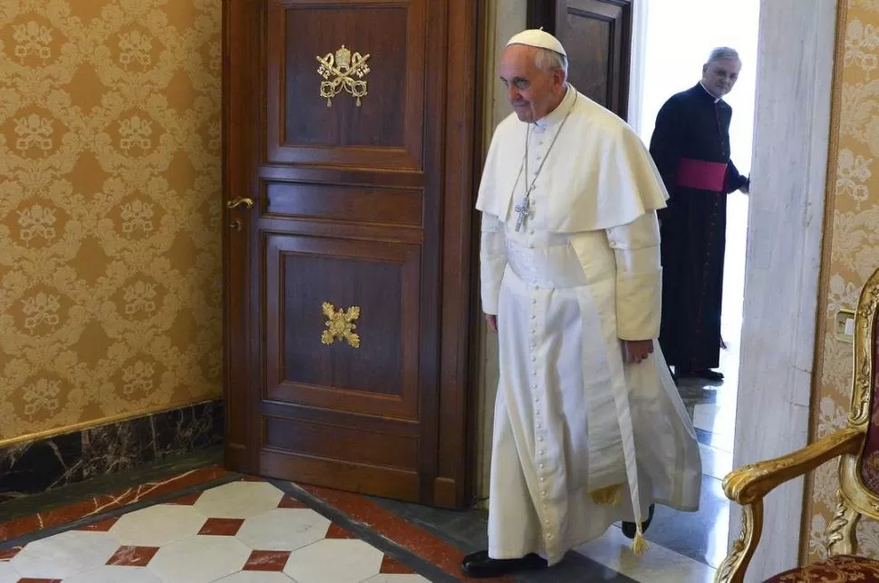 DE FRENTE. El Papa comienza la gestionar cambios imprescindibles.  REUTERS