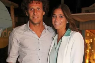 Diego Forlán anunció su casamiento con Paz Cardoso