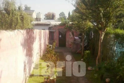 Olvidaron a una niña de 4 años y estuvo todo un día encerrada