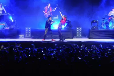 El torbellino de pop arrasó Floresta