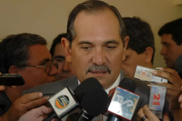La seguridad es un tema pendiente en mi gobierno, dijo Alperovich