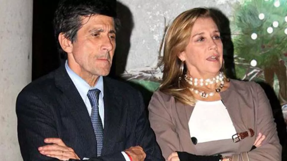 MATRIMONIO. Marcos Gastaldi, junto a su esposa Marcela Tinayre. FOTO TOMADA DE PRIMICIASYA.COM