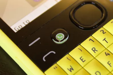 ¿WhatsApp lanzará su propio teléfono?