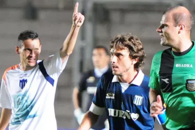 Racing cayó en San Juan