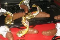 Denuncian a la Bananita Dolca por su forma rara