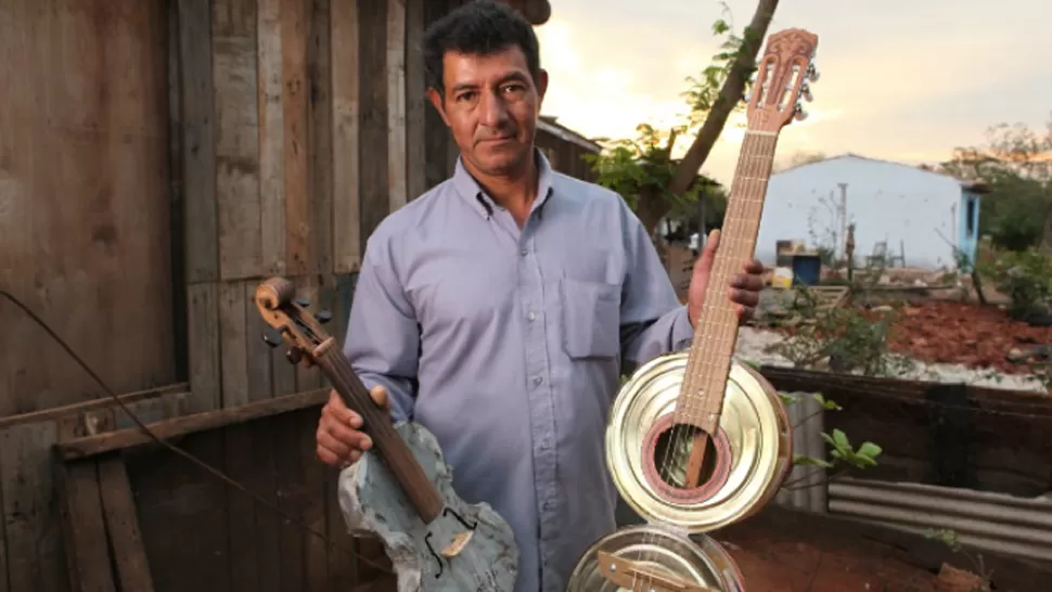 DESDE PARAGUAY. Favio Chávez, director de la Orquesta de Instrumentos Reciclados Landfill Harmonic, será uno de los principales oradores. PRENSA TEDXPLAZAINDEPENDENCIA