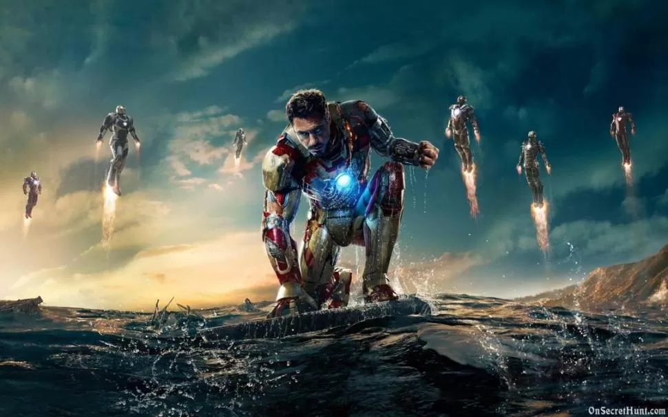 CONTRA LAS CUERDAS. Así veremos a Iron Man durante buena parte de la película. Apenas manteniéndose a flote y muy enojado. La culpa la tiene el malvado Mandarín (foto de abajo).  