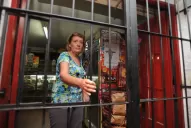 Puso rejas, pero igual asaltaron su despensa en Las Talitas