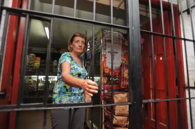 Puso rejas, pero igual asaltaron su despensa en Las Talitas