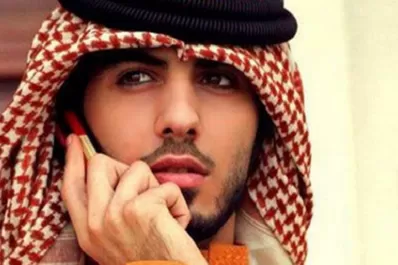 Arabia expulsó a un hombre por ser demasiado guapo