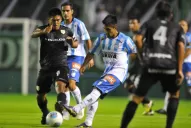 Tan cerca, tan lejos