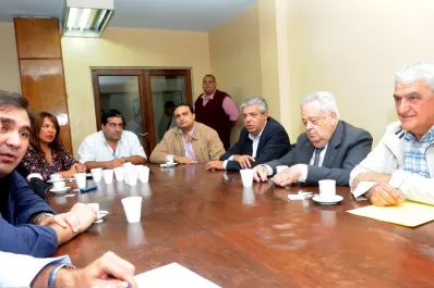 Aetat pide un cospel a $ 3,50 y los ediles quieren fijarlo en $ 3