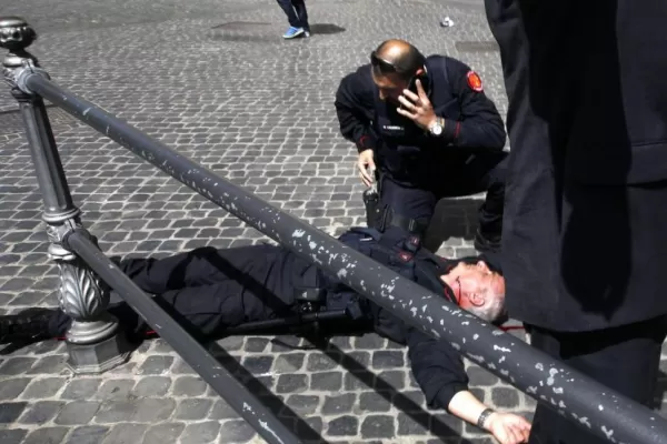 Tiroteo en la jura del Gobierno de Italia