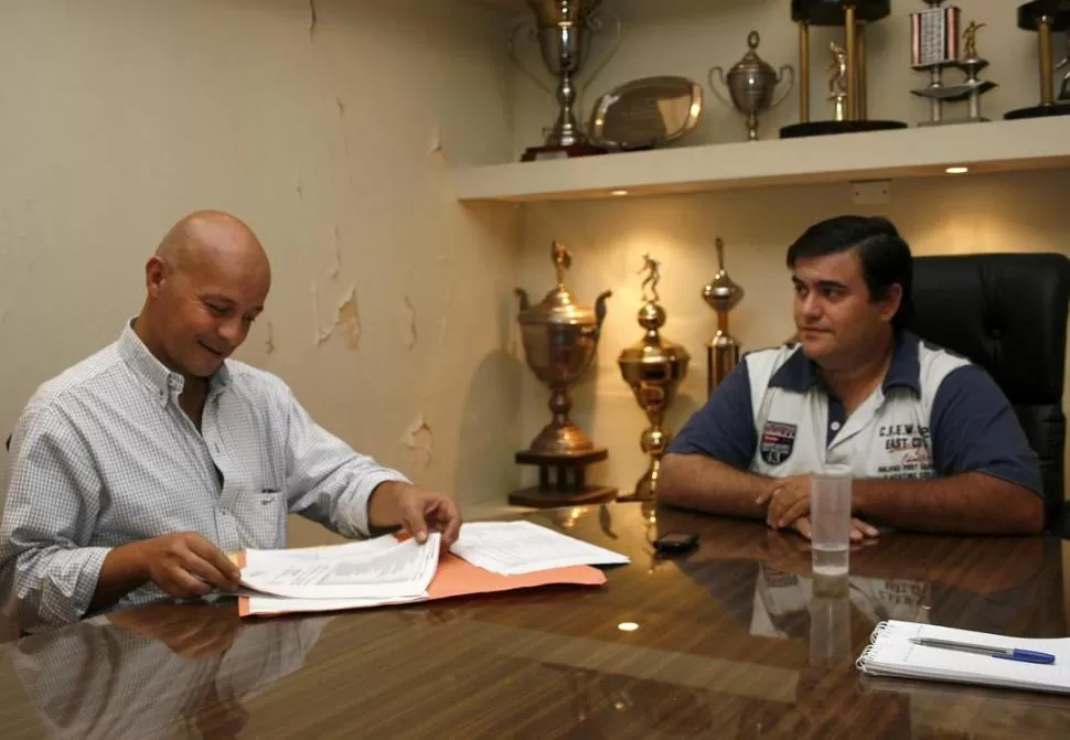 TOMÓ LAS RIENDAS. Miguel Zamora, de la Junta Fiscalizadora, confía en que con buena gestión sacará adelante al club. 