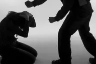 Golpeó brutalmente a su ex pareja porque había salido a bailar