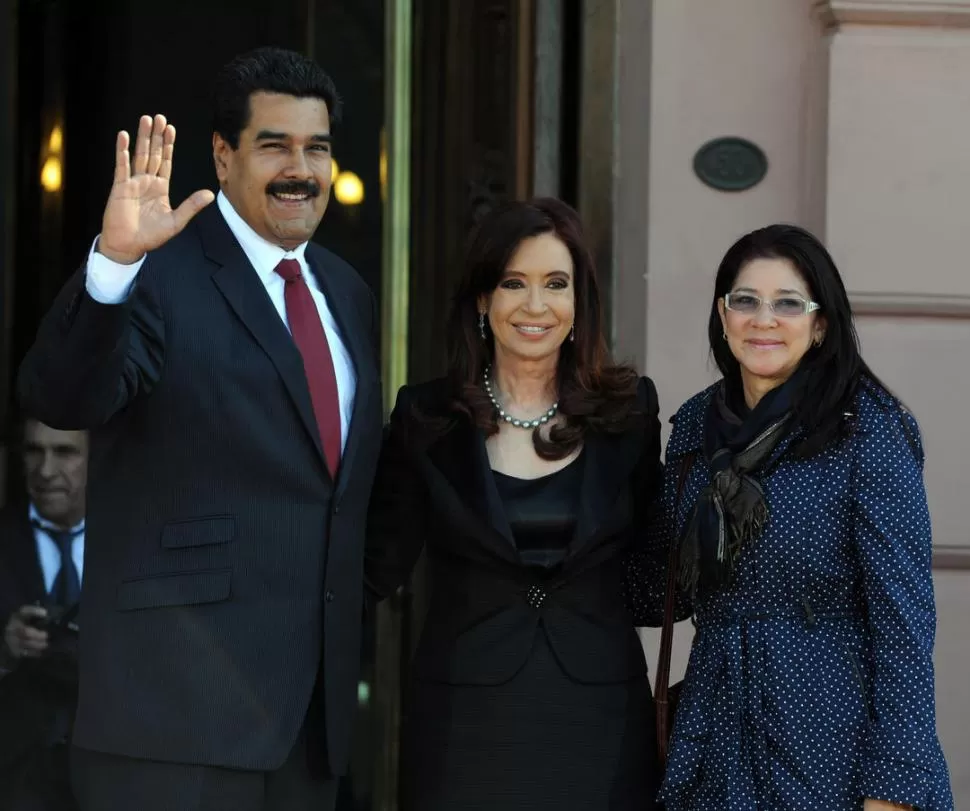 CASA ROSADA. Cristina recibió ayer a Maduro y a su esposa Cilia Flores. TELAM