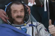 El astronauta Chris Hadfield volvió a la tierra tras cinco meses de misión