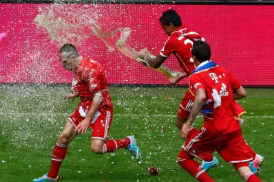 Ribéry se enojó porque le tiraron cerveza