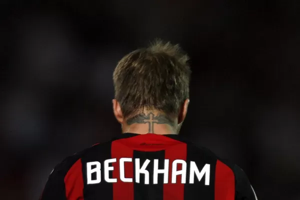 Beckham se retira del fútbol