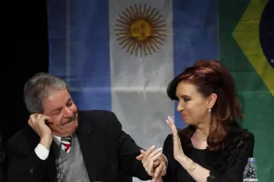 Cristina y Lula critican a la prensa de sus países