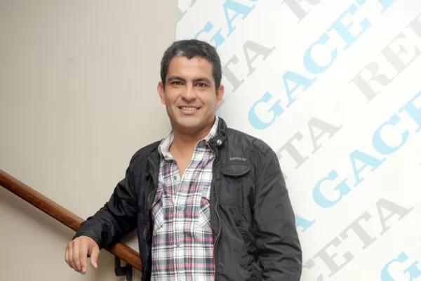 Dirige al cuervo desde adentro