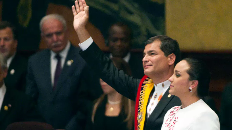 OVACIONADO. Correa afirmó que este será su último mandato. REUTERS