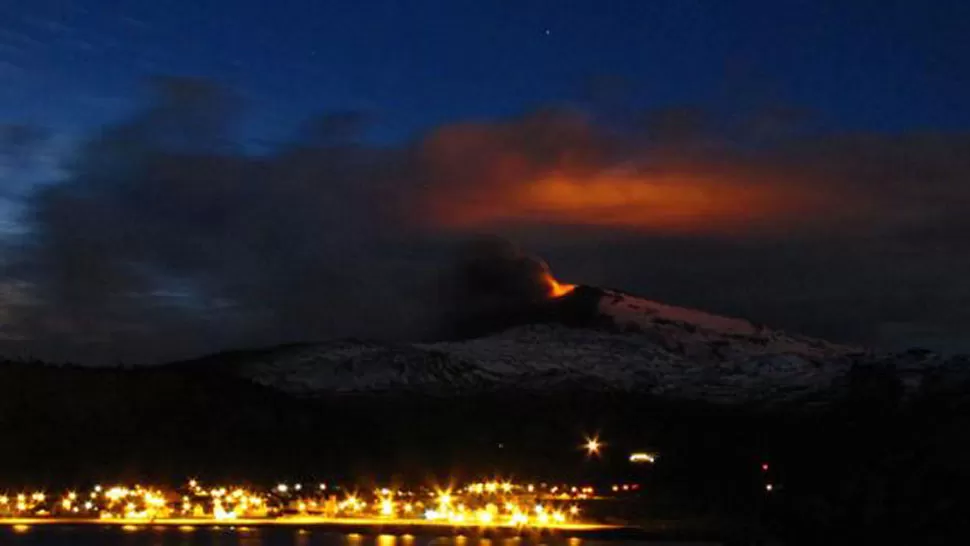 PELIGRO INMINENTE. El volcán Copahue ha entrado en un proceso de erupción de no retorno, dicen los expertos. LAGRANEPOCA.COM