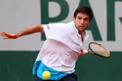 Delbonis y Pella, doble grito argentino en París