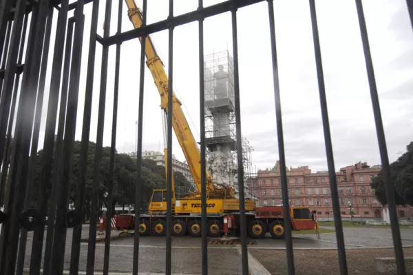 Siguen el conflicto entre Ciudad y Nación por la estatua de Colón
