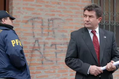 Balean a Néstor Roncaglia, jefe de Drogas Peligrosas de la Federal