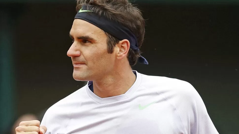 RÉCORDMAN. Cuando parecía que estaba desahuciado, Federer se reencontró con su juego e hizo valer su jerarquía. REUTERS
