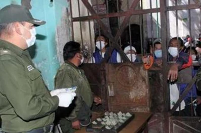 Evacuarán 250 niños de una cárcel por una peste de meningitis