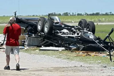 Cazadores de tormentas de Discovery Channel mueren alcanzados por un tornado