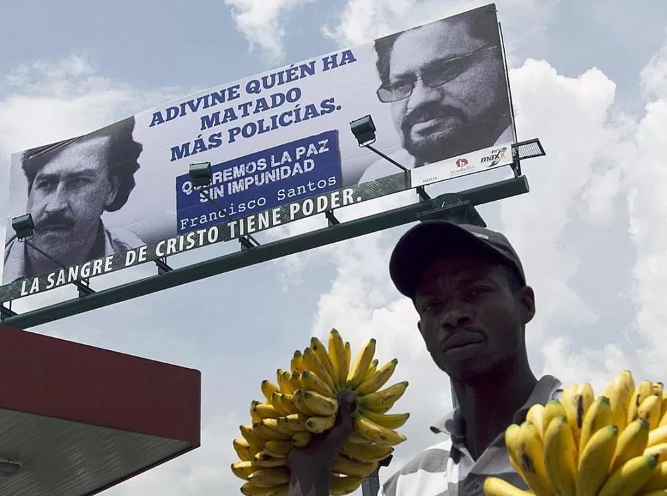 LA CAMPAÑA DE SANTOS. En abril, comparaba al narco Escobar con el negociador de las FARC, Iván Márquez. REUTERS