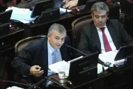 Cano afirma que no cambian los planes, pero juega al misterio