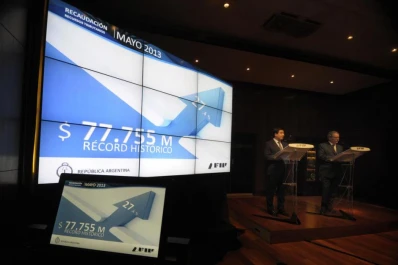 Echegaray anunció que en mayo hubo récord de ingresos