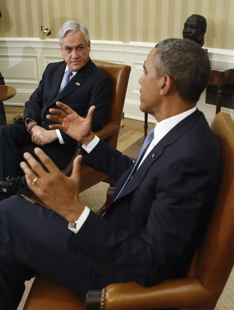 LA CUMBRE. Obama recibió a Piñera en el Salón Oval de la Casa Blanca. REUTERS