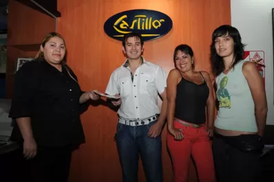 Hugo adquirió un estéreo para su auto en Castillo