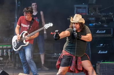 Jóvenes Pordioseros y Massacre prometen una noche repleta de rock