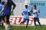 El Pulguita metió el mismo gol dos veces