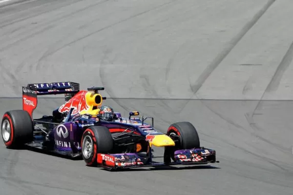 Vettel ganó y aumenta su ventaja como líder del campeonato del mundo