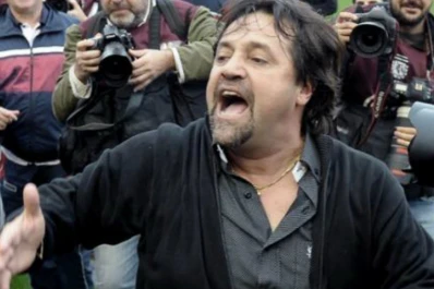 Caruso Lombardi: Piensan que los jugadores están pintados y los dirige un muñeco