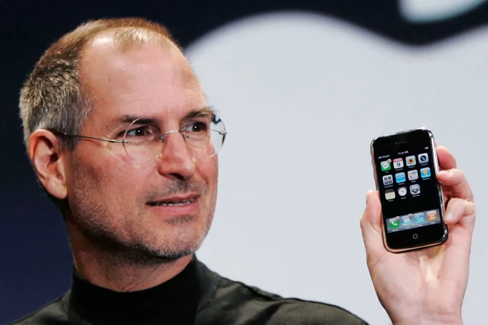 VISIONARIO. Steve Jobs cambió la forma de comunicarse. FOTO TOMADA DE ESTUDIOIPHONE.COM