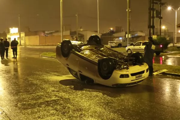 Espectacular vuelco en Lomas de Tafí